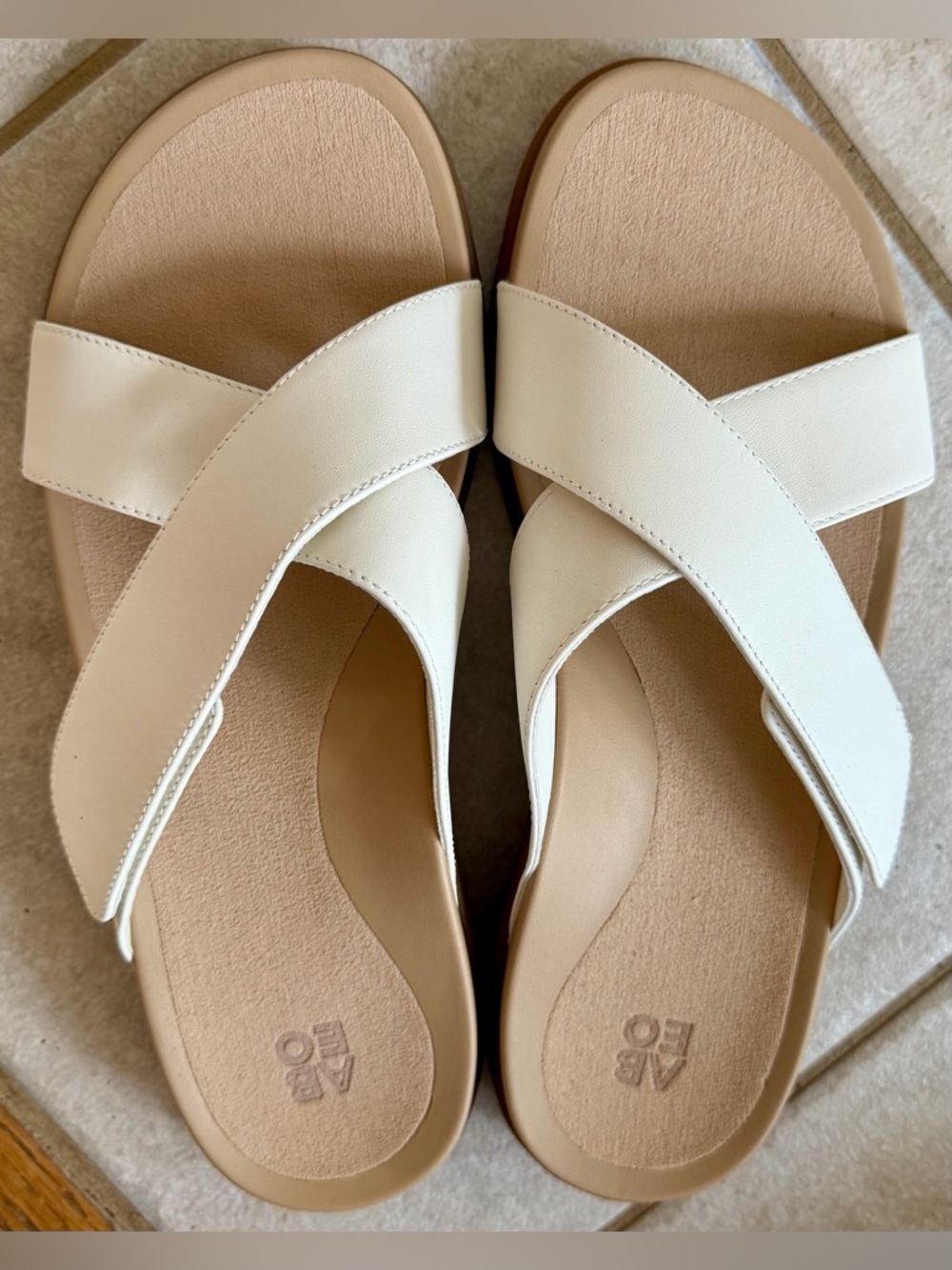 Laguna Slide Ivory Leather Sandals Adjustable Strap Size 9.5 Minimal - Picture 2 of 11